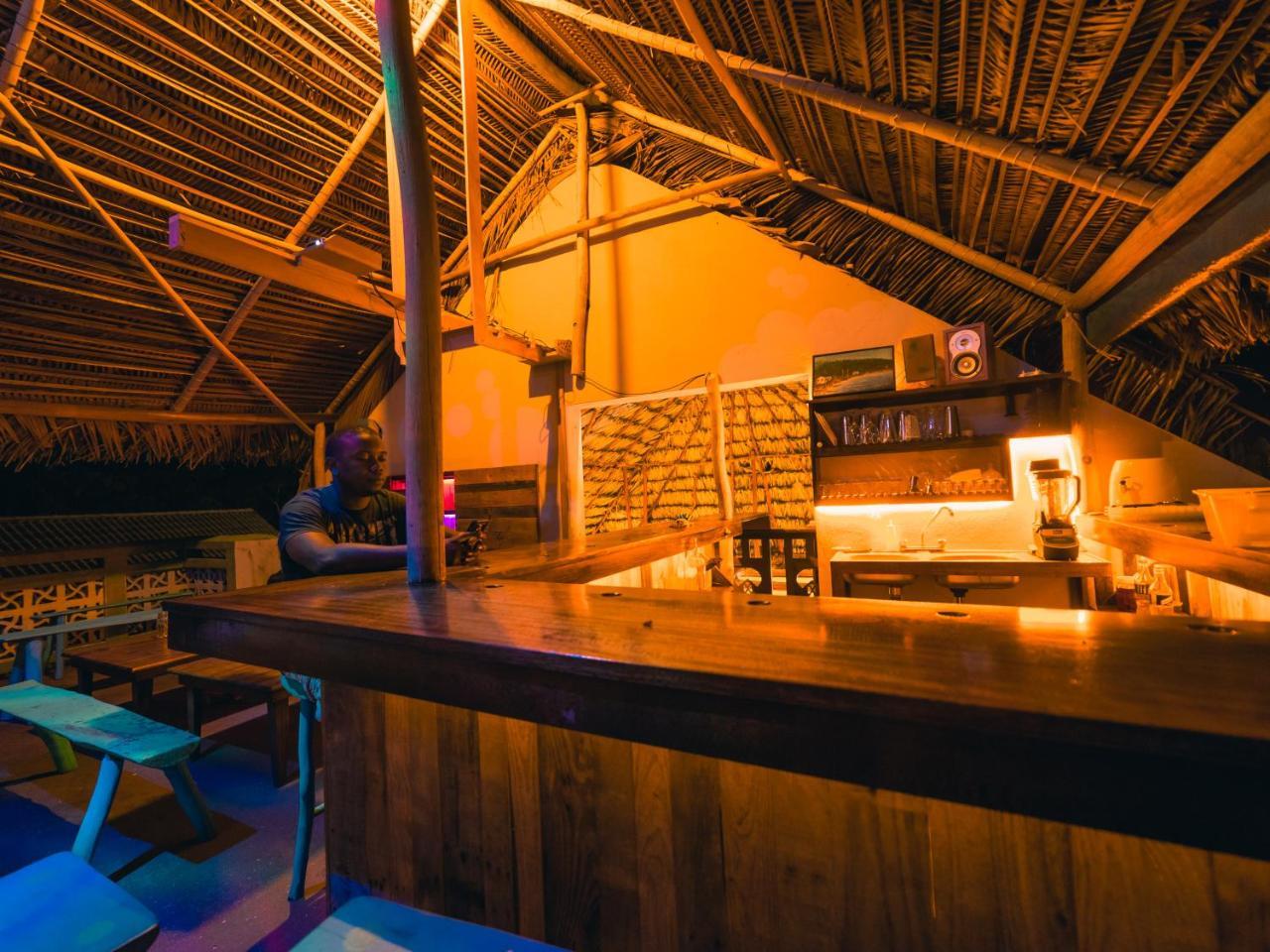 A Piece Of Ground Hostel Punta Gorda Exterior foto
