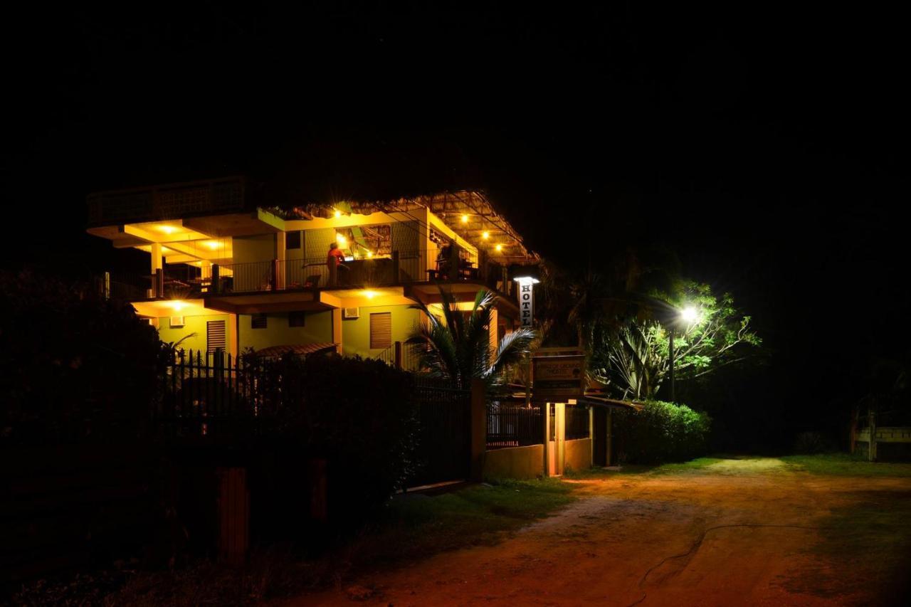 A Piece Of Ground Hostel Punta Gorda Exterior foto